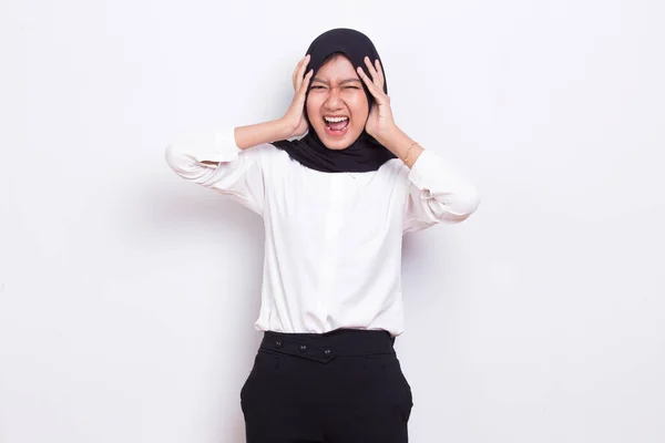 Retrato Estresado Enfermo Asiático Musulmán Mujer Con Dolor Cabeza Sobre —  Fotos de Stock