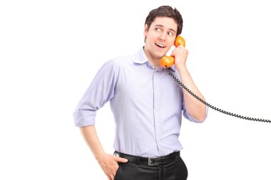 Telefonla konuşurken erkek