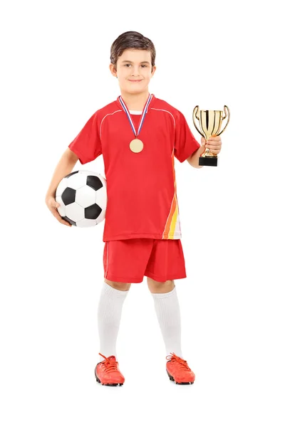 Jogador de futebol segurando copo dourado — Fotografia de Stock