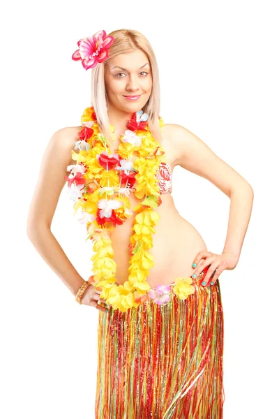 Blond kvinna i hawaiian kostym — Stockfoto