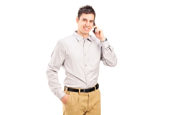 Joven hablando por teléfono. — Foto de Stock