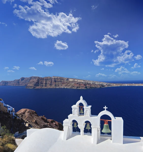 Kirchenglocken auf der Insel Santorini — Stockfoto