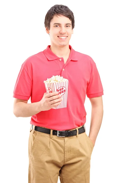 Ragazzo che tiene la scatola di popcorn — Foto Stock