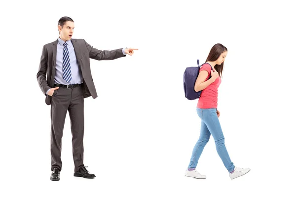 Angry father shouting at daughter — Stock Photo, Image