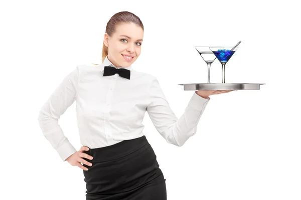 Vassoio per cameriera con cocktail — Foto Stock