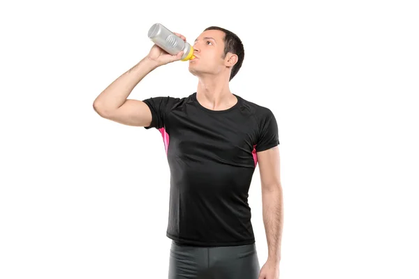Mann in Radlerkleidung trinkt Wasser — Stockfoto