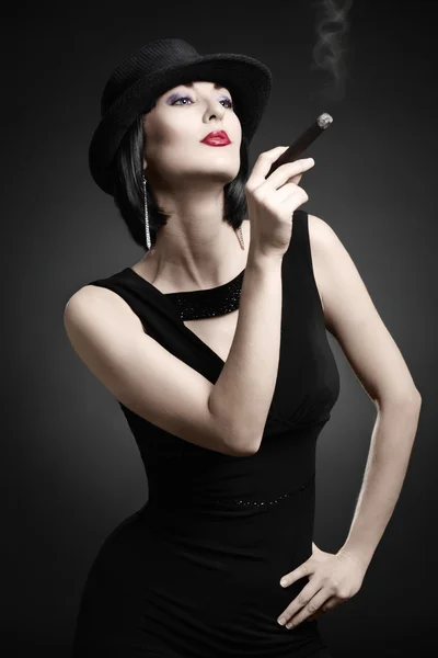 Vintage woman smoking cigar — Stock Photo, Image