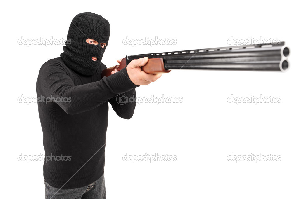Man with robbery with shotgun