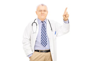 Doktor yukarı doğru parmak ile işaret