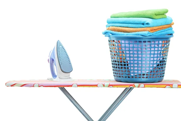 Iron and laundry basket — Stock Photo, Image