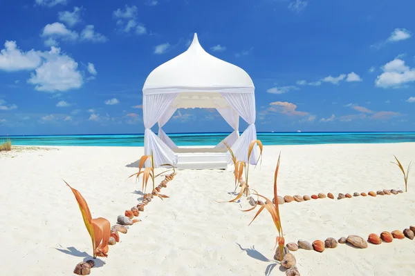 Bruiloft tent op strand — Stockfoto