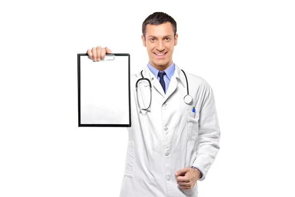 Médico segurando cartão branco — Fotografia de Stock