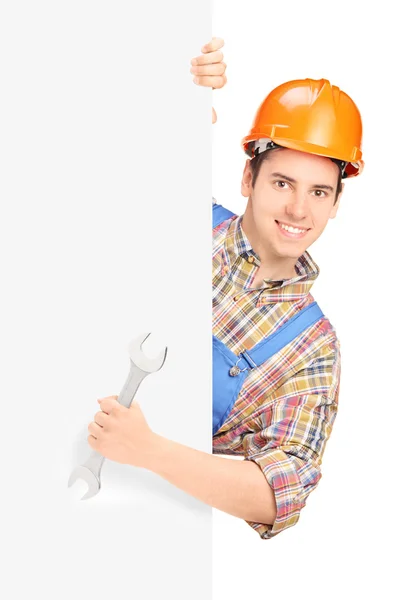 Stavební dělník s přilbou — Stock fotografie