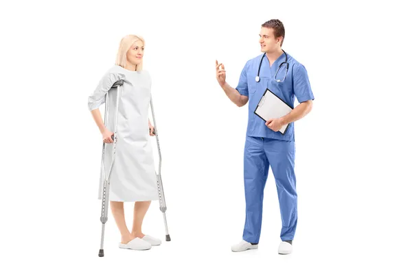 Patient and medical practitioner — Stock Photo, Image