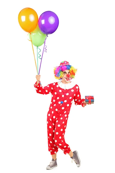 Mannelijke clown met ballonnen — Stockfoto