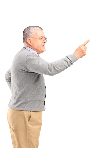 Un homme mûr en colère pointant — Photo