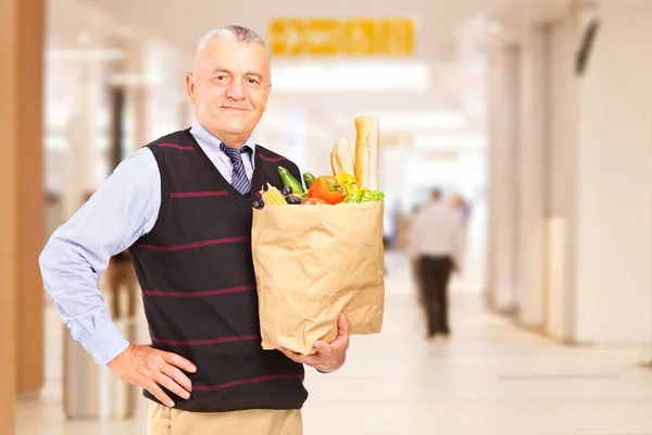 Gentelman dans le centre commercial — Photo