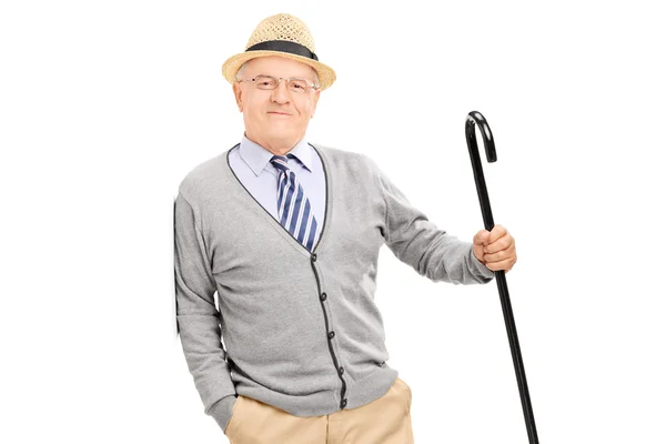 Старший джентльмен с тростью — стоковое фото