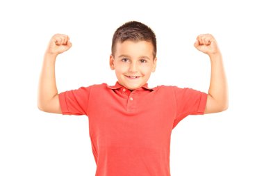 güçlü boy gösteren kaslar