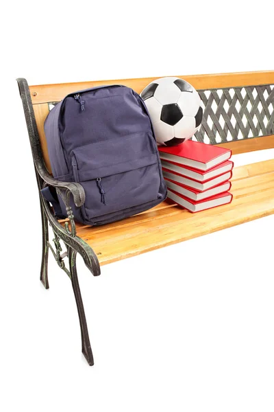 Boeken en school tas footbal — Stockfoto