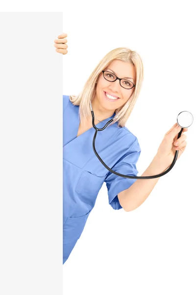 Ärztin mit Stethoskop — Stockfoto