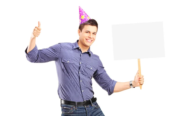 엄지손가락을 포기 하는 파티 모자와 남자 — 스톡 사진