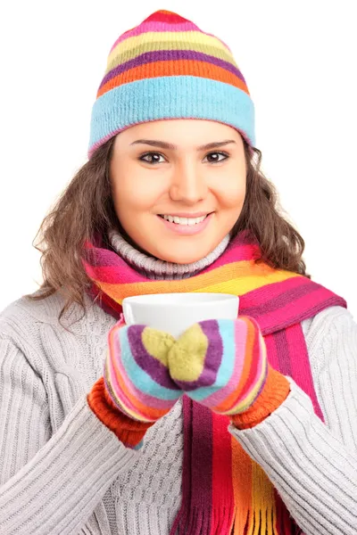 Feminino segurando xícara de chá — Fotografia de Stock