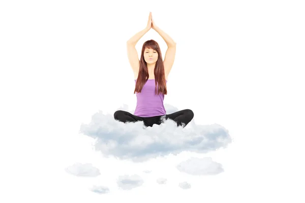 Meditazione femminile sulle nuvole — Foto Stock