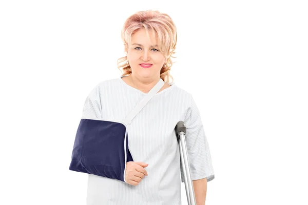 Patient med bruten arm — Stockfoto