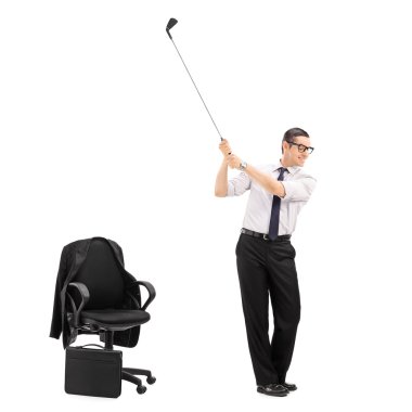 işadamı sallanan golf sopası