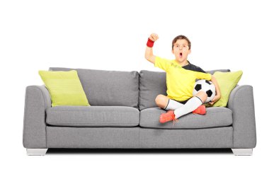 tezahürat ve futbol tutan çocuk