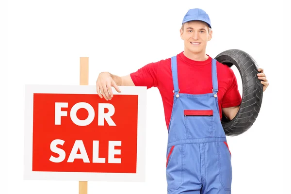 Male mechanic — Stock Photo, Image