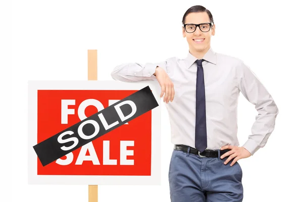 Male real estate agent — Stock Photo, Image