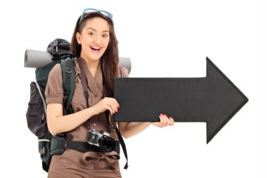 kadın turist holding ok