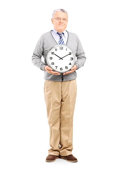 Senior Gentleman mit großer Uhr — Stockfoto