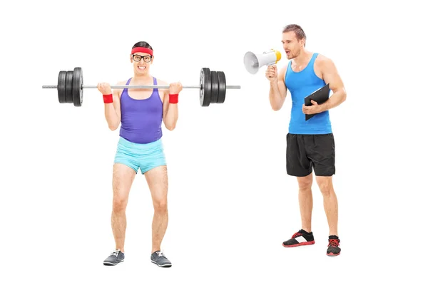 Fitness coach shouting at guy — Stock Photo, Image