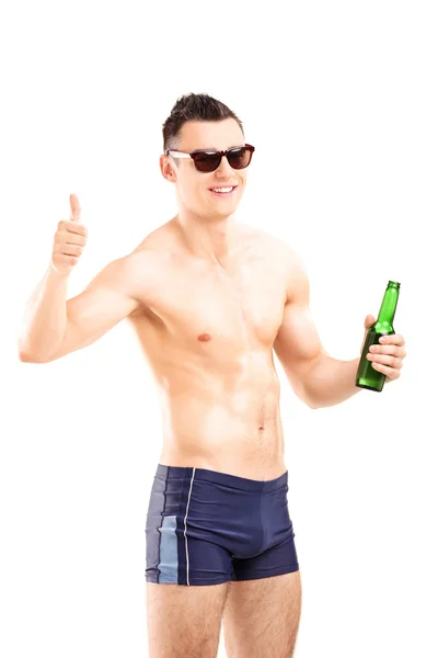 Mann mit Bier — Stockfoto