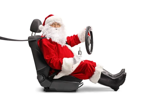 Papai Noel Assento Carro Segurando Volante Uma Chave Isolada Fundo — Fotografia de Stock