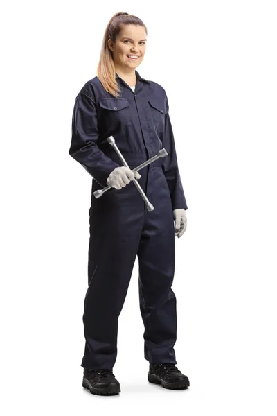 Žena Automechanik Pracovník Celkové Kalhoty Drží Klíč Izolované Bílém Pozadí — Stock fotografie