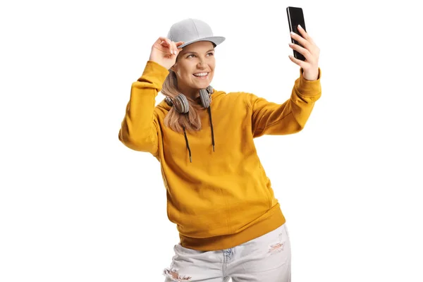 Jeune Femme Avec Casque Prenant Selfie Avec Smartphone Isolé Sur — Photo