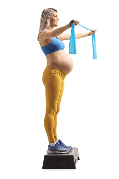 Foto Perfil Completo Una Mujer Embarazada Pie Sobre Escalón Haciendo — Foto de Stock