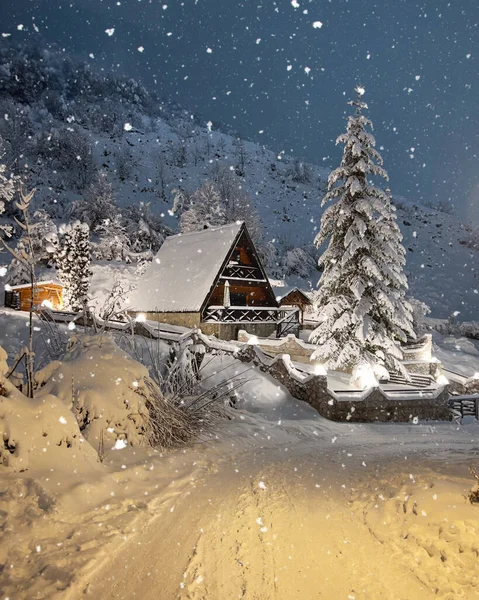 Mountain Cabin Snowy Night North Macedonia — Stockfoto