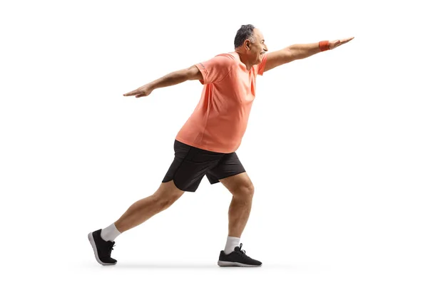 Volledige Shot Van Een Volwassen Man Sportkleding Oefening Stretching Geïsoleerd — Stockfoto