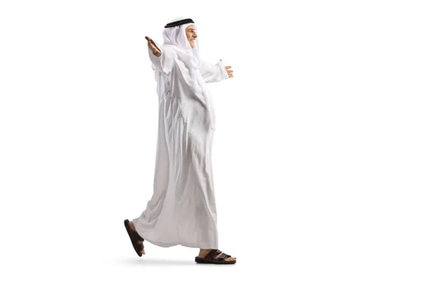 Plná Délka Záběr Přátelský Arabský Muž Stojící Otevřenými Pažemi Izolované — Stock fotografie