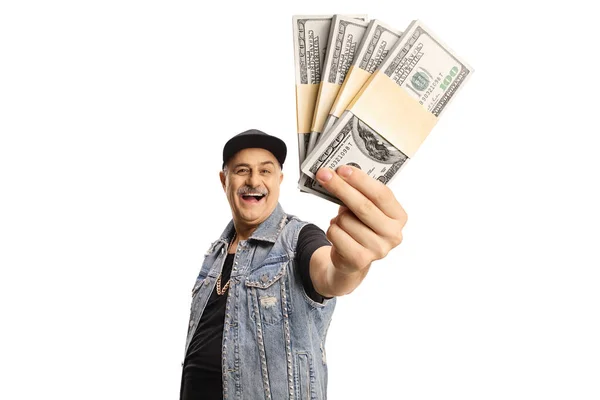 Щасливий Зрілий Чоловік Джинсовому Жилеті Тримає Гроші Ізольовані Білому Тлі — стокове фото