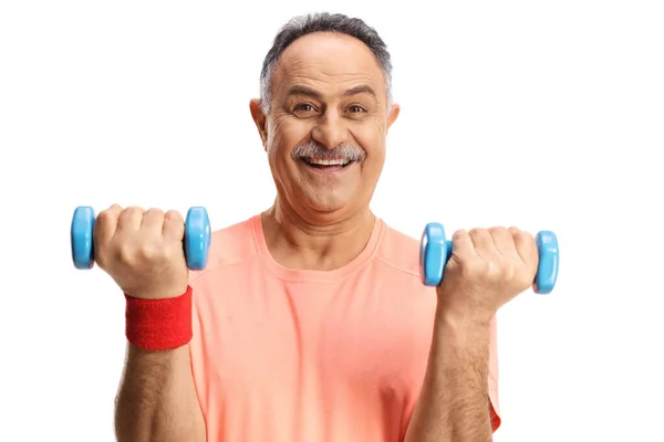 Fröhlich Reifer Mann Übt Mit Kleinen Blauen Hanteln Isoliert Auf — Stockfoto