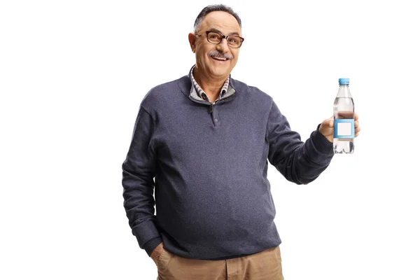 Glimlachen Casual Volwassen Man Met Een Fles Water Geïsoleerd Witte — Stockfoto