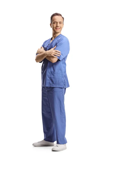 Ganzkörperaufnahme Eines Männlichen Gesundheitspersonals Blauer Uniform Das Mit Verschränkten Armen — Stockfoto