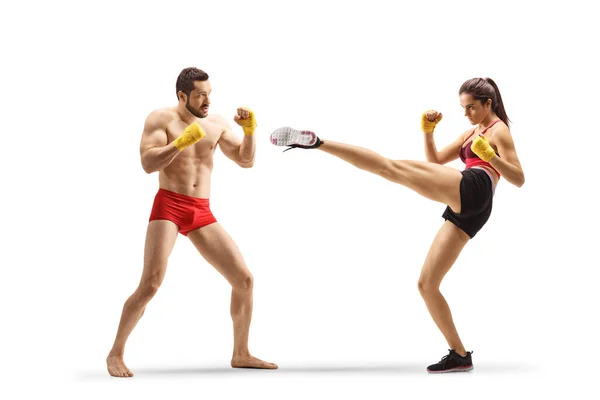 Atletas Masculinos Femininos Exercitando Chute Boxe Isolado Fundo Branco — Fotografia de Stock