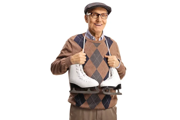 Oudere Man Met Schaatsen Opknoping Rond Zijn Nek Geïsoleerd Witte — Stockfoto